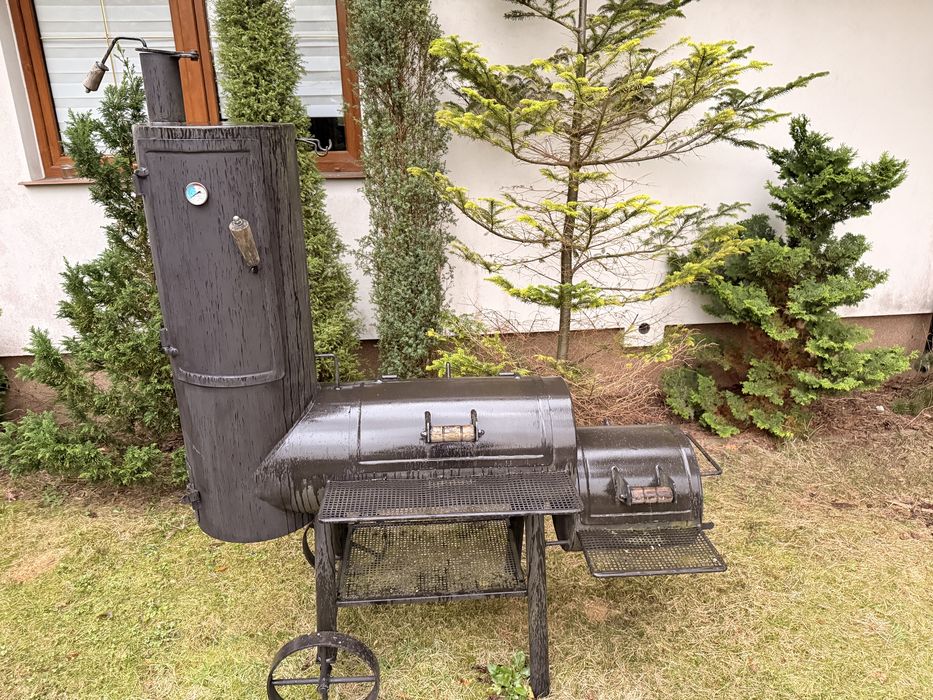 Grill z wędzarnią Smoker