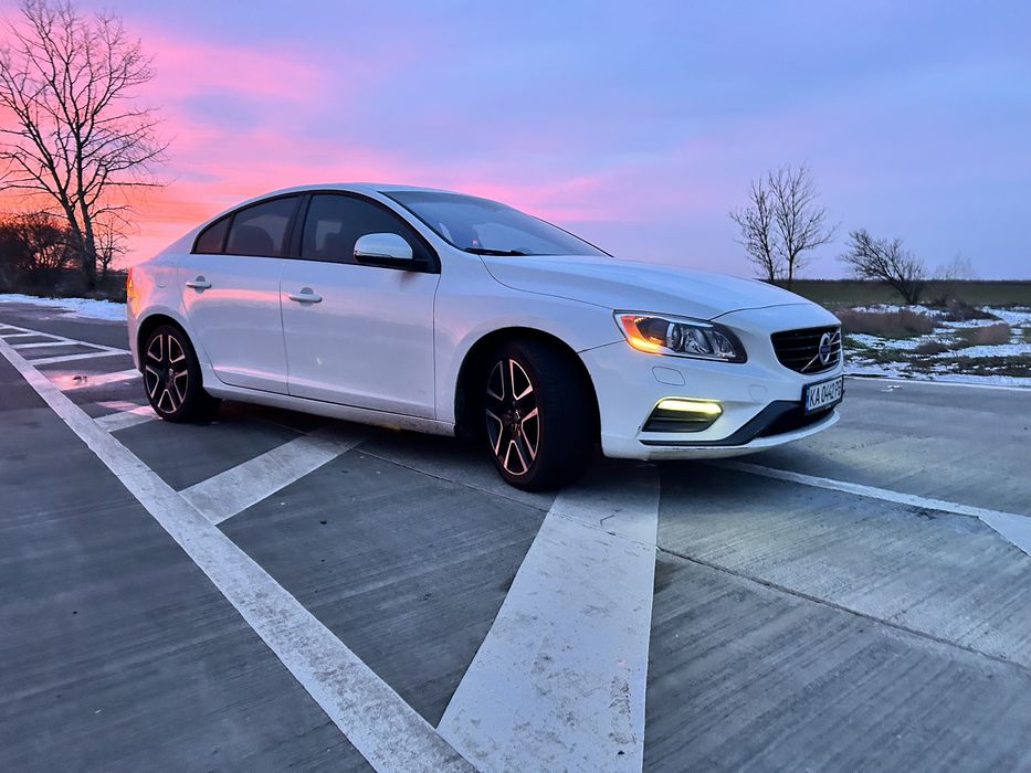 Продаю Volvo S60