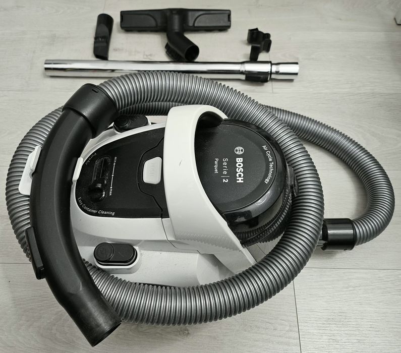 Odkurzacz BOSCH BGS05A322