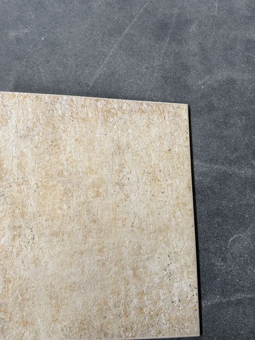 Pavimento cerâmico antiderrapante