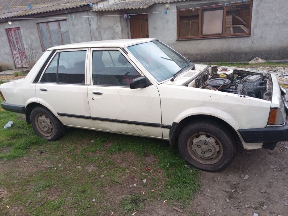 Мазда 323 продам