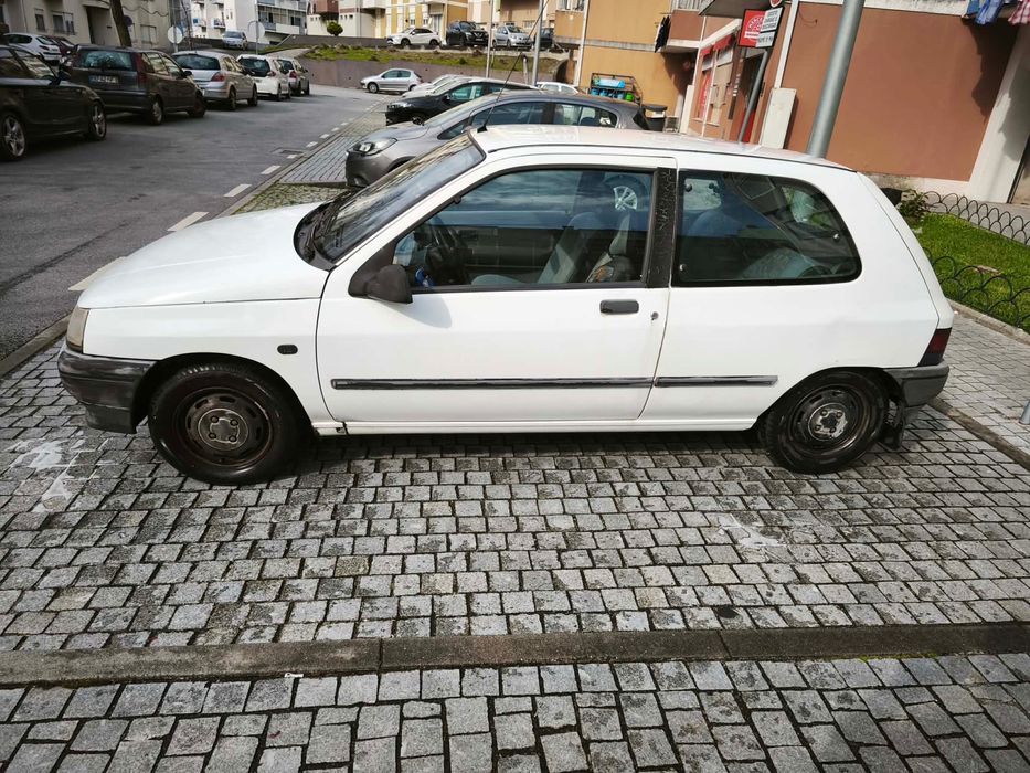 Renault Clio I 1.2 gasolina