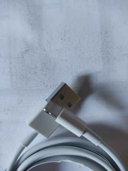 Cabo para iPhone novo