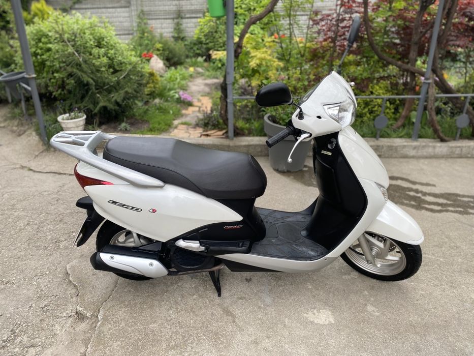 Скутер Honda lead 110