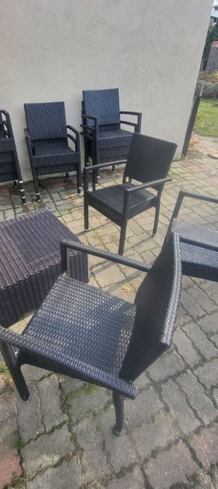 Sprzedam 12 krzeseł technorattan