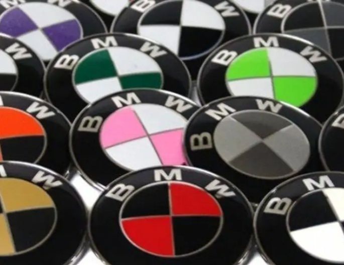 Kit símbolos BMW carbono