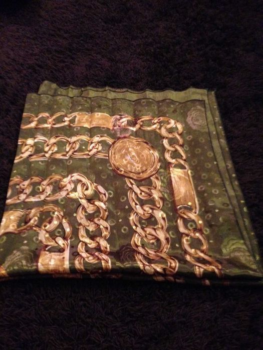 lenço tons verde e dourado