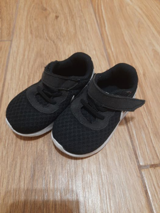Buty dziecięce Nike, r. 21
