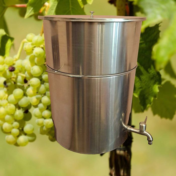 Бочка на 150 л нержавіюча з кришкою і краником