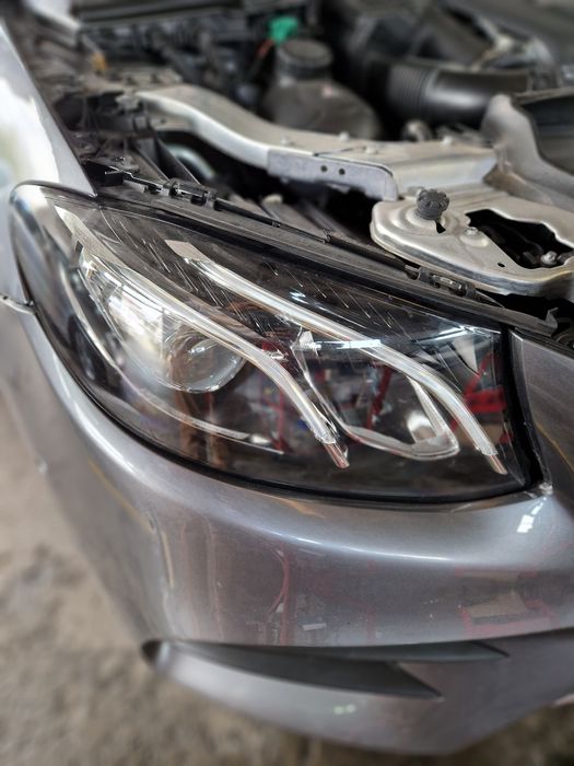 Faróis mercedes classe E w213 frente direito e esquerdo