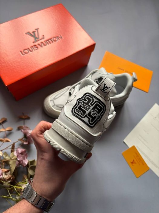 Louis Vuitton Skate Grey