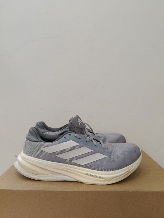Buty do biegania adias supernowa solution 2 rozmiar  41 1/3