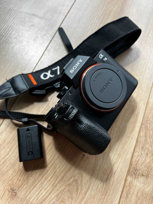 Aparat Sony A 7 II, body + dodatkowa bater