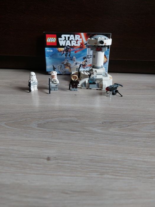 Lego Star Wars 75138