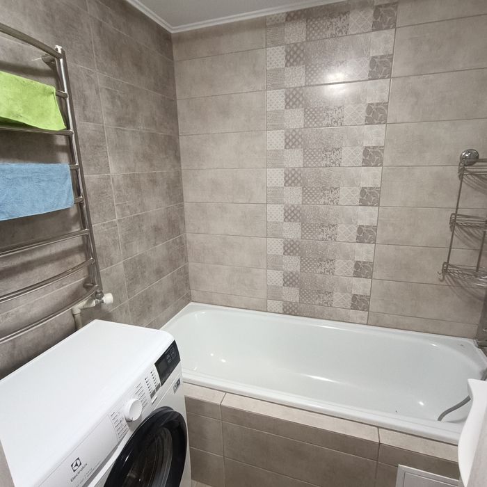 Здам 3 кімнатну квартиру на Жадова