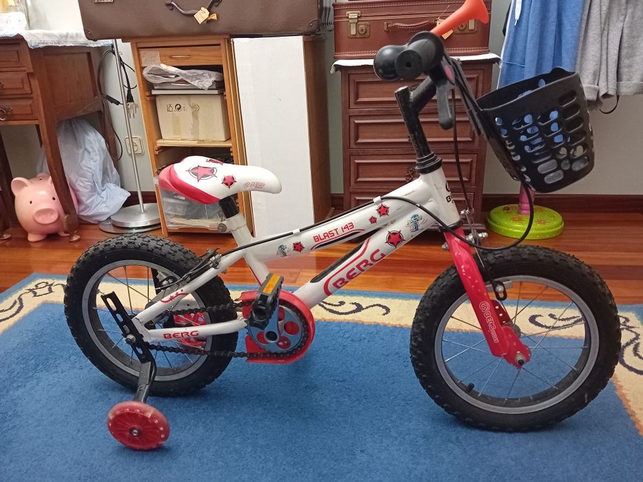 vende se bicicletade criança