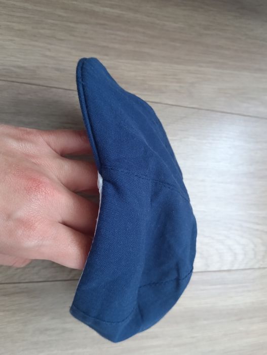 Elegancki kaszkiet chłopięcy
