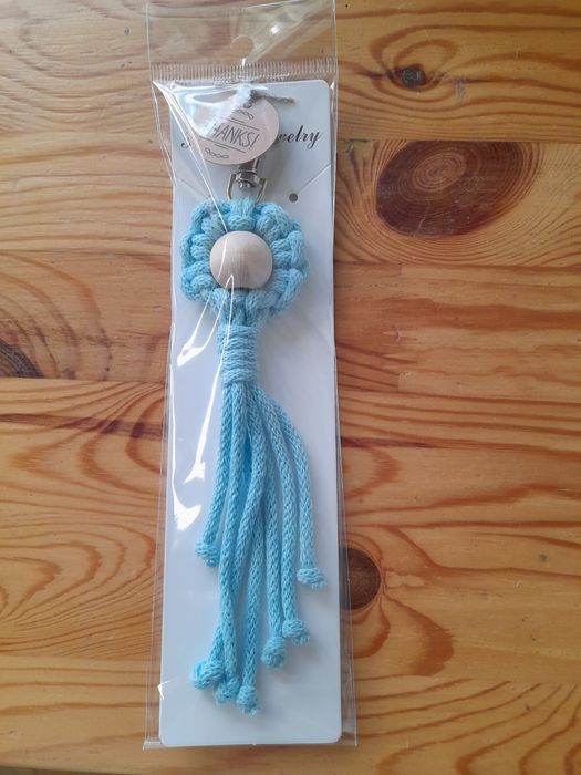 Breloczek, brelok, zawieszka makrama handmade - kwiatek