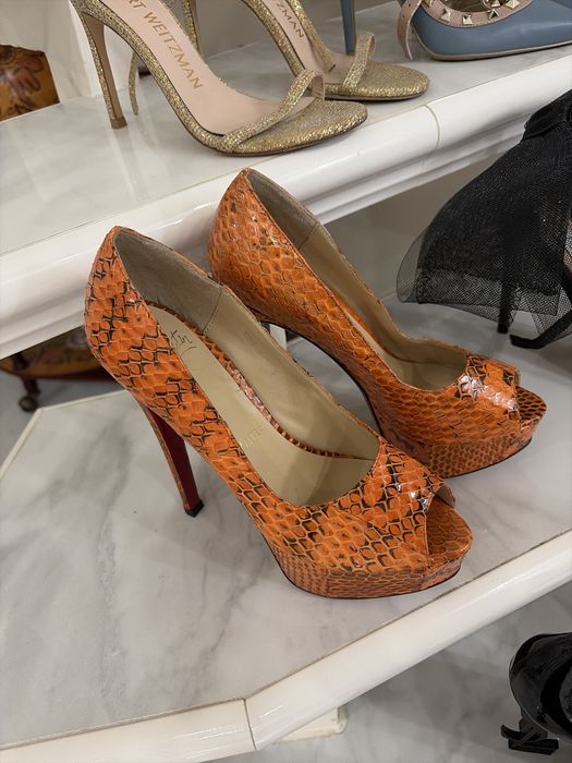 Кожна пара по 800 грн