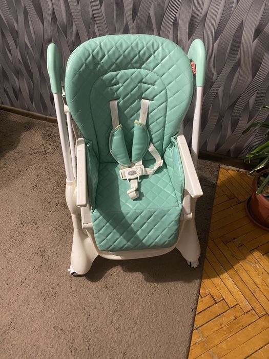 Детский стульчик для кормления Quality на колесиках