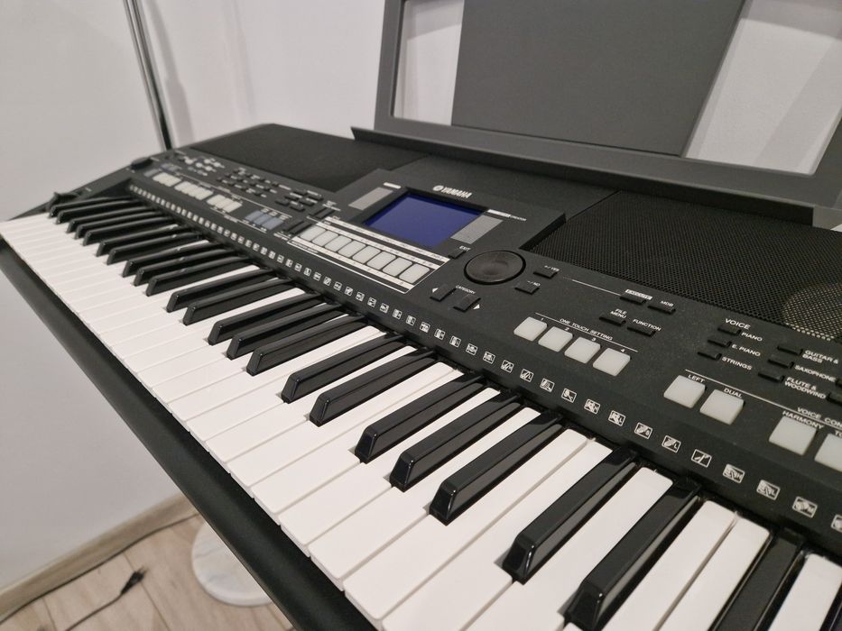Keyboard Yamaha psr s550 jak nowy