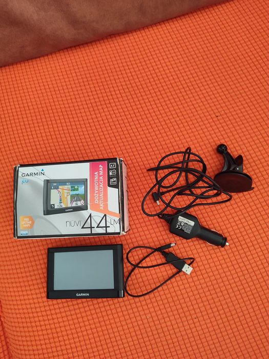 Garmin Nuvi 44LM dożywotnie mapy.