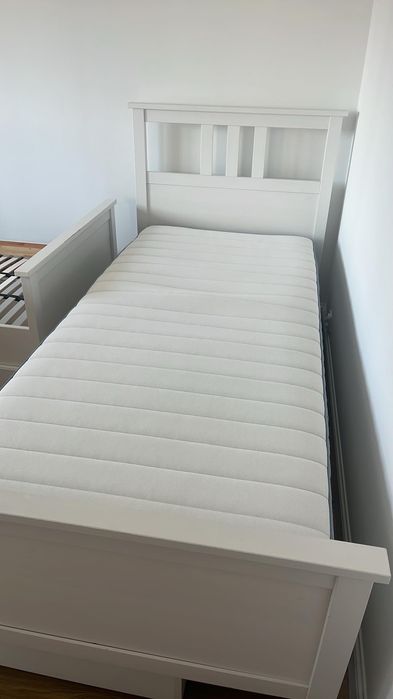 Łóżko HEMNES IKEA Rama biała bejca 2 szt. (+ szuflady na pościel + dno łóżka + materac)
