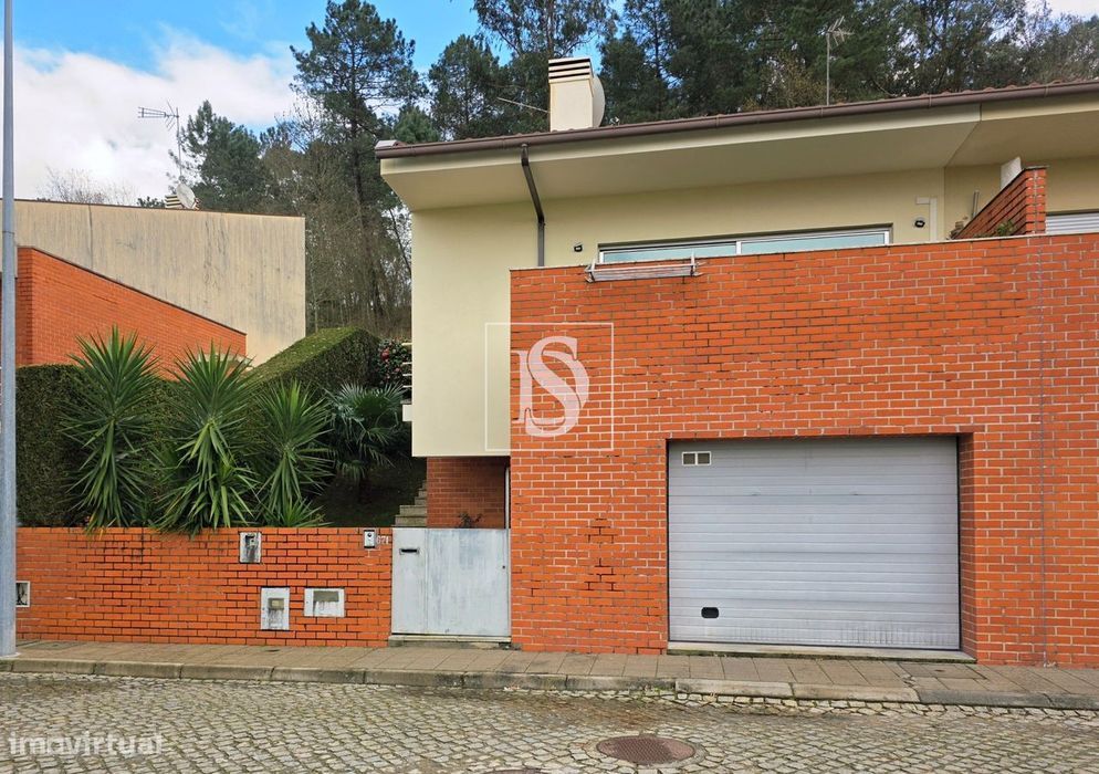 Moradia em Banda T3 em Aldão