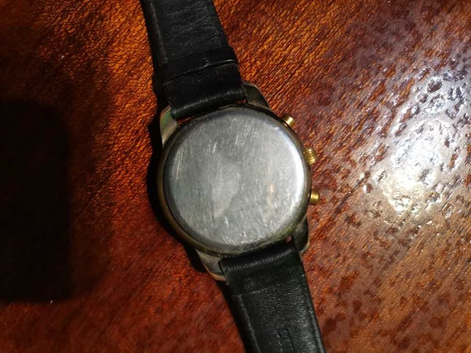 relogio suiço  da playboy "raro"