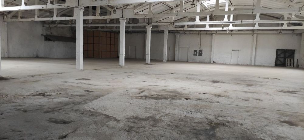 Здається в оренду складське та офісне приміщення - 1500м²!