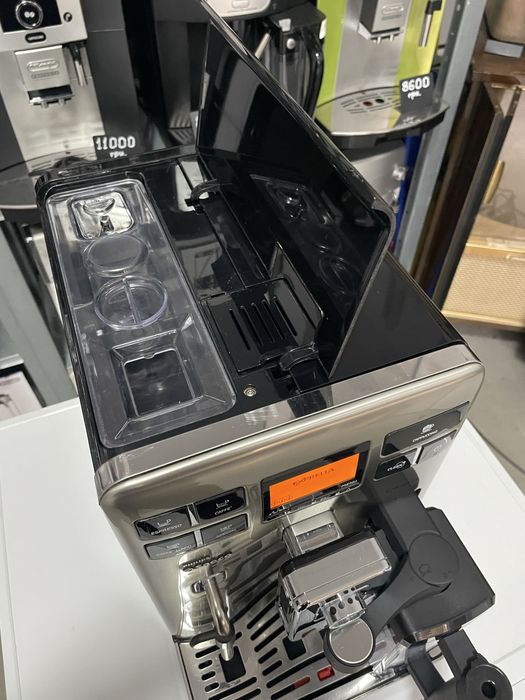 Кофемашина Saeco Exprelia HD8854 из Германии новый капучинатор