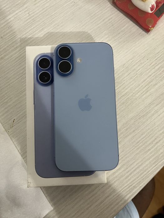 Iphone 17 (semi novo)
