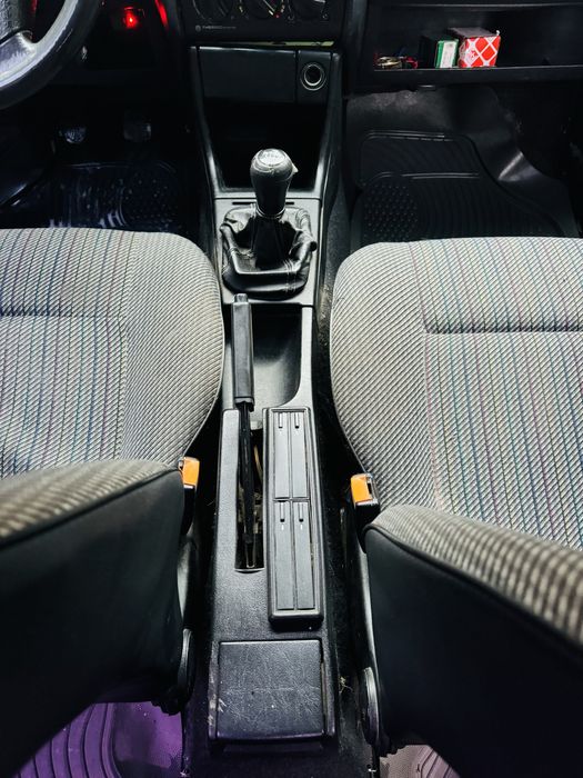 WV Пассат Б3 /  1.8 газ бензин