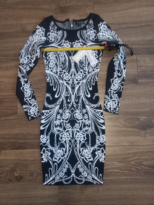 Sukienka Lipsy London r. 34