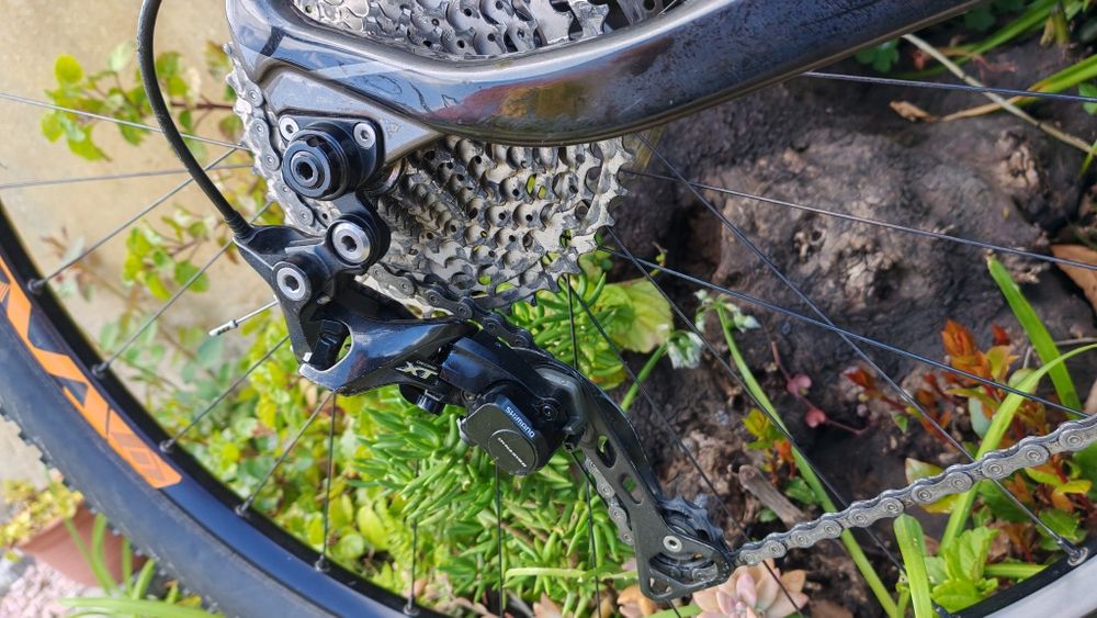 Bicicleta BTT carbono