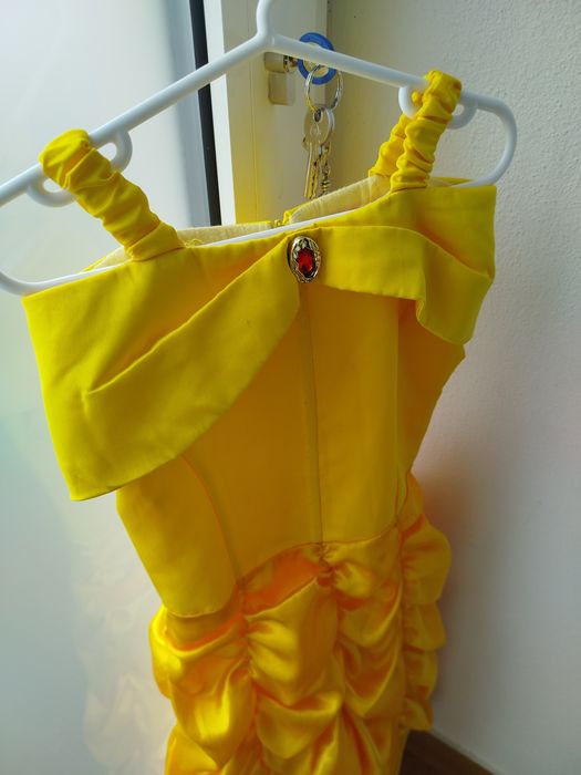 Disfarce carnaval princesa Bella (Bela e o Mostro)