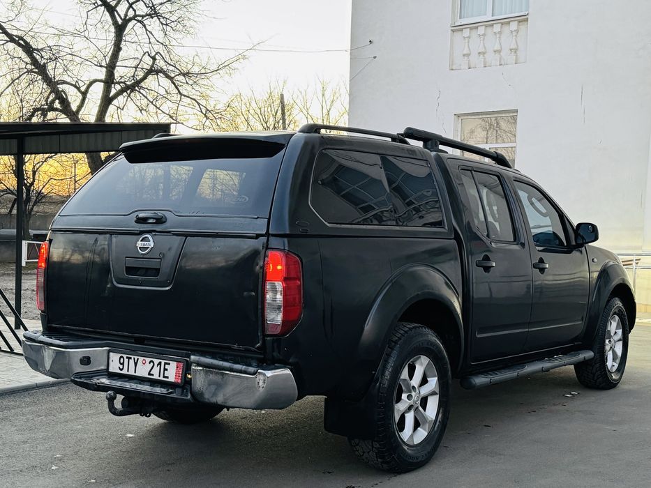Продам Nissan Navara D40 2.5 дизедь 4х4 2007.г (ЛЕВЫЙ РУЛЬ)