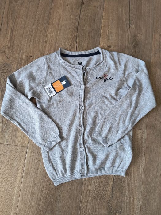 Nowy sweter dla dziewczynki 110-116