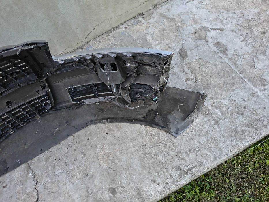 Audi A8 D3 zderzak przód przedni lift