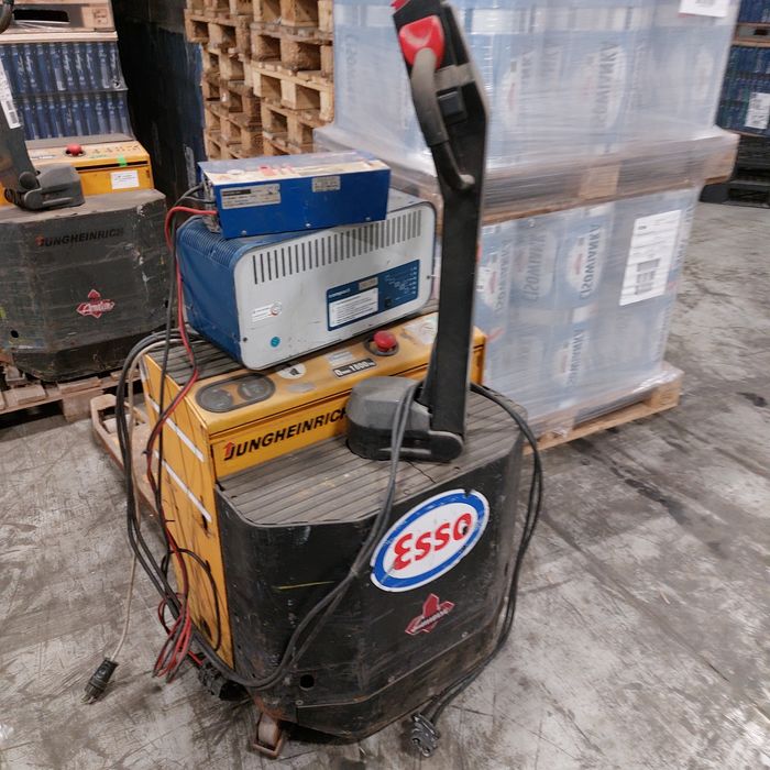 Paleciak elektryczny Jungheinrich 1800kg