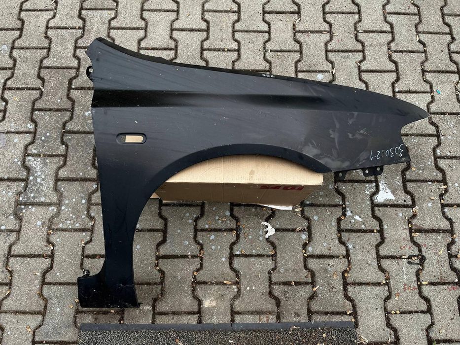 Błotnik Prawa strona Fiat Stilo 51717860