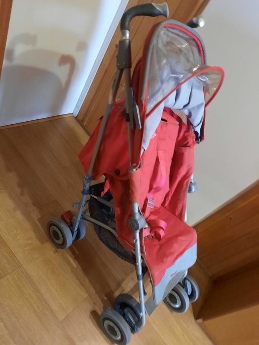 Wózek dla dziecka spacerowy składany czerwony solidny podwójne koła  Maclaren Techno XT