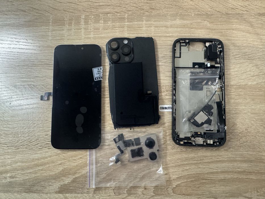 Продам iphone 16proMax по деталям