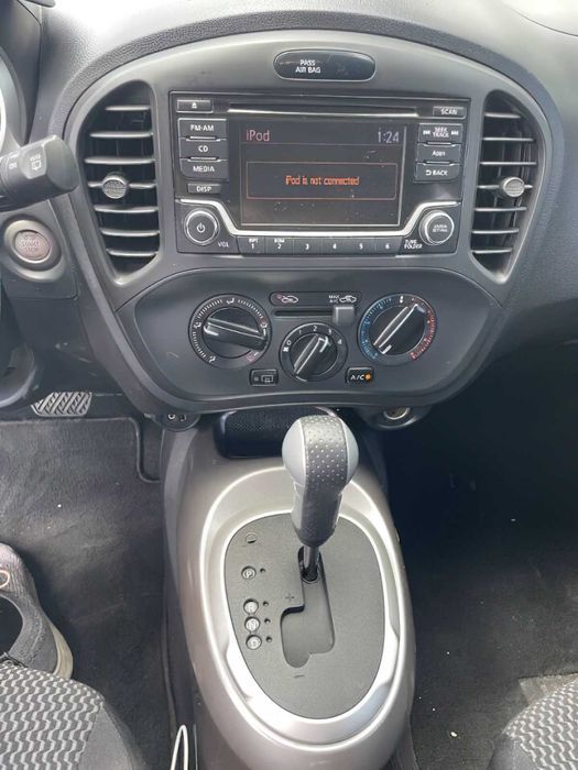 Nissan Juke SV      2016
