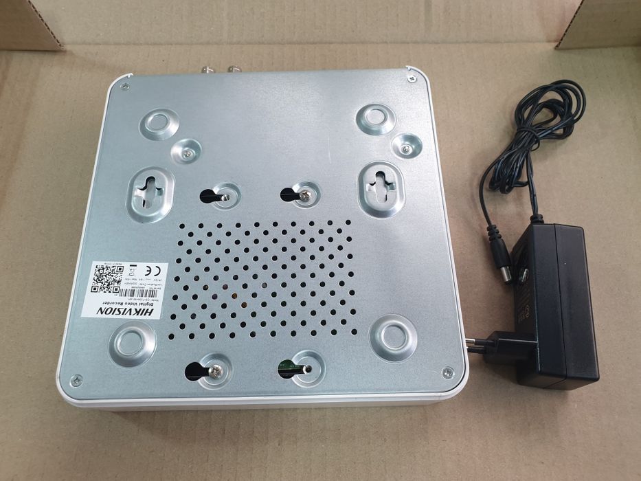 Регистратор Hikvision DS-7104HWI-SH  "1 Тб "(Avigard)