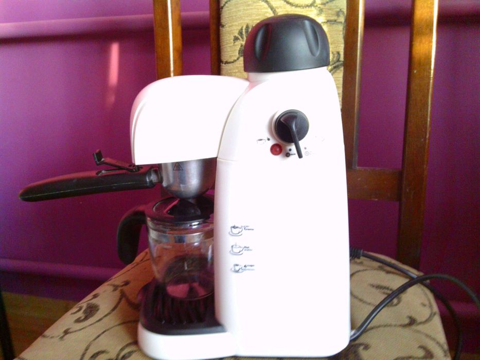 Ekspres do kawy Amica Espris+ gratis