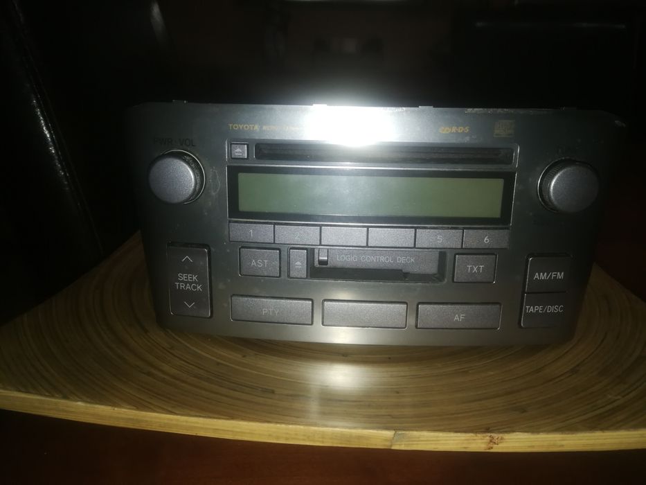 Auto rádio Toyota t25 original bom estado