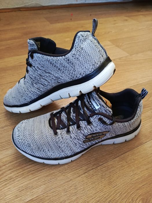 Кросівки Skechers. Оригінал. 39р.