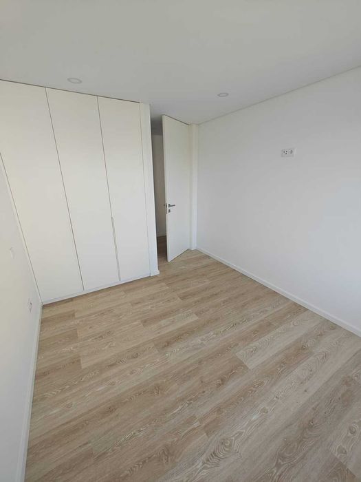 Apartamento T2 NOVO a estrear junto ao El Corte Inglês