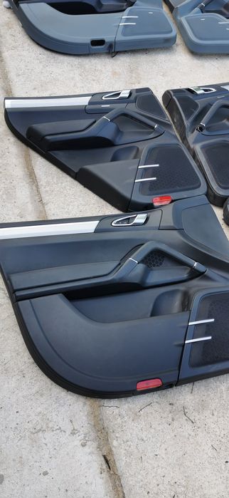 Cayenne 958 дверные карты салона